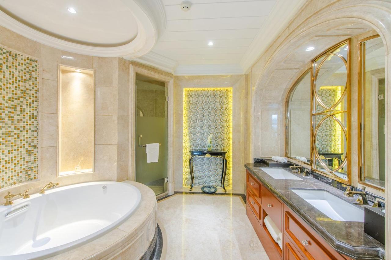 Grand Skylight International Hotel Wuhai Exterior foto
