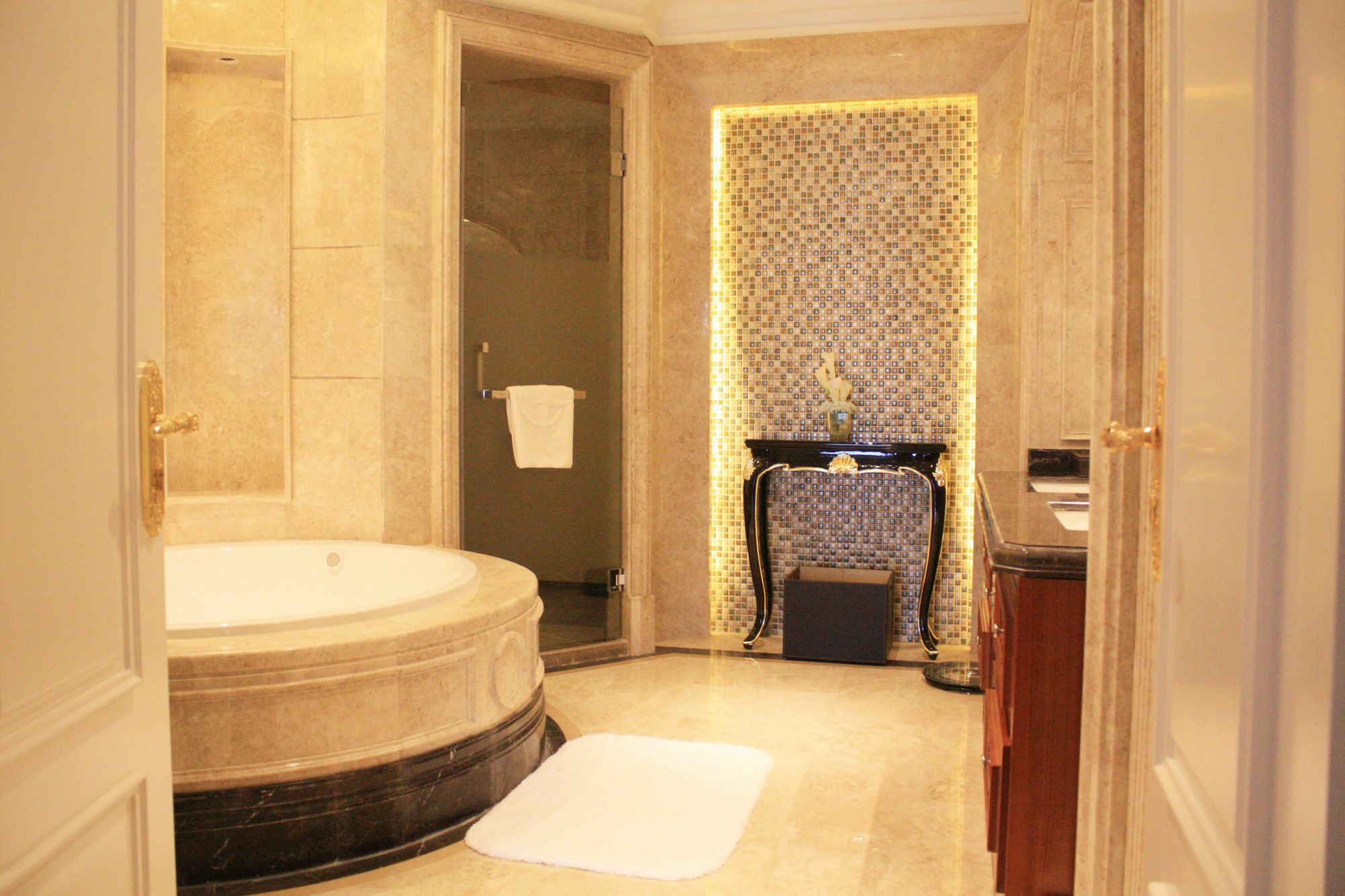 Grand Skylight International Hotel Wuhai Exterior foto